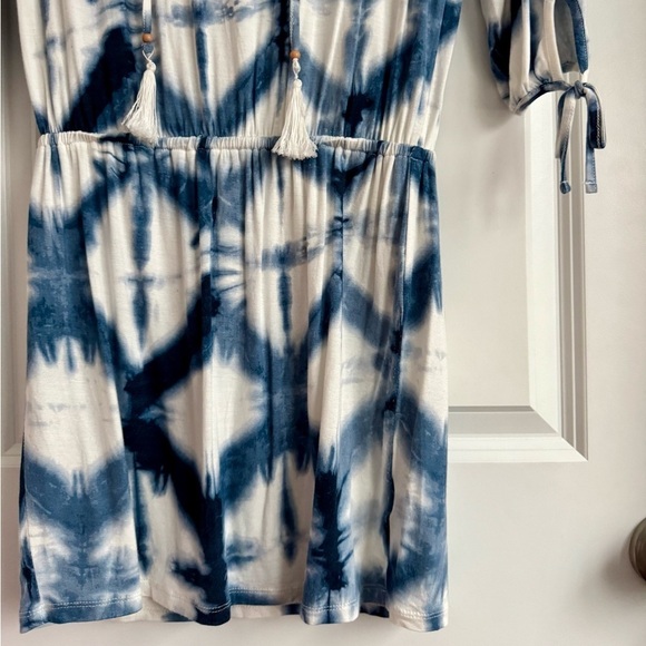 Venus Tie-Dye V-Neck Mini Dress Beach Coverup Blue White Bohemian Style XS - Picture 4 of 7